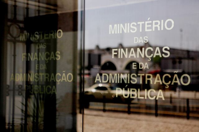 Excedente orçamental atinge os 259 milhões de euros até Outubro