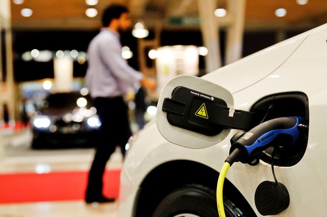 Carro eléctrico: Carregamentos rápidos à borla acabam no primeiro semestre