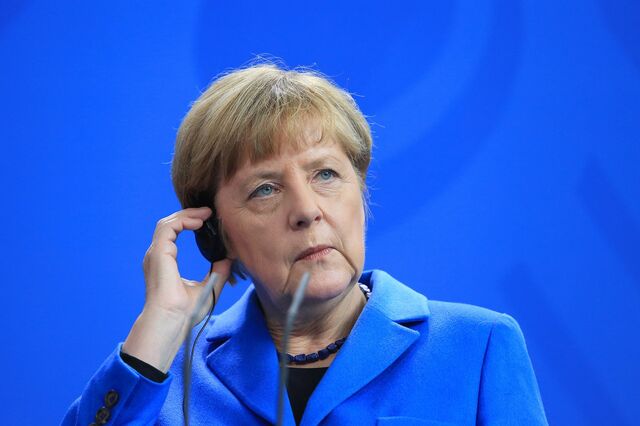 Partido de Merkel com derrota histórica em Berlim