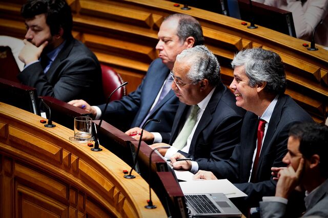 Eurogrupo 'curioso' por conhecer planos orçamentais de Centeno