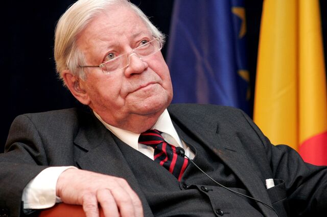 Morreu o ex-chanceler alemão Helmut Schmidt