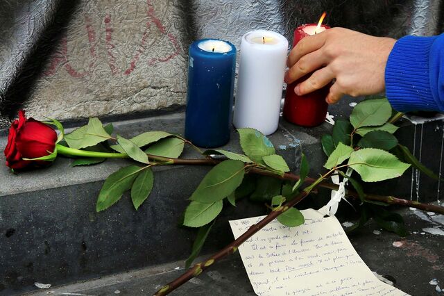 Secretário de Estado das Comunidades desloca-se a Paris