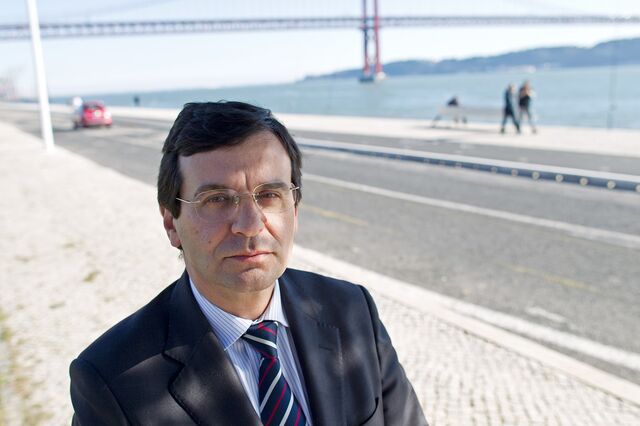 Infarmed: Ministro da Saúde vai reunir-se com trabalhadores para discutir transferência de sede