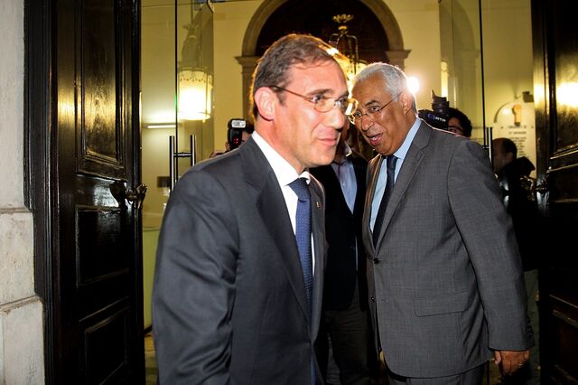 Parceiros criticam Passos e pedem solução a Costa