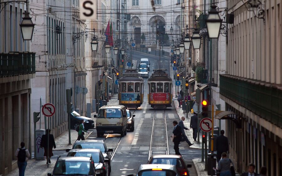 pessoas Lisboa emprego