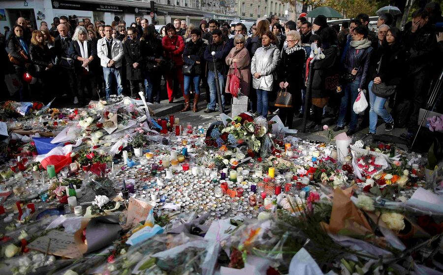 Paris minuto de silêncio