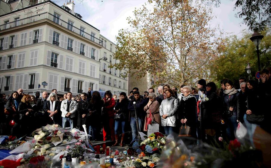 Paris minuto de silêncio