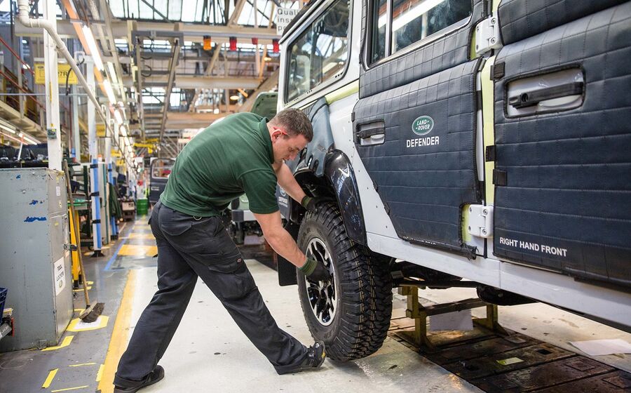 Land Rover Defender
