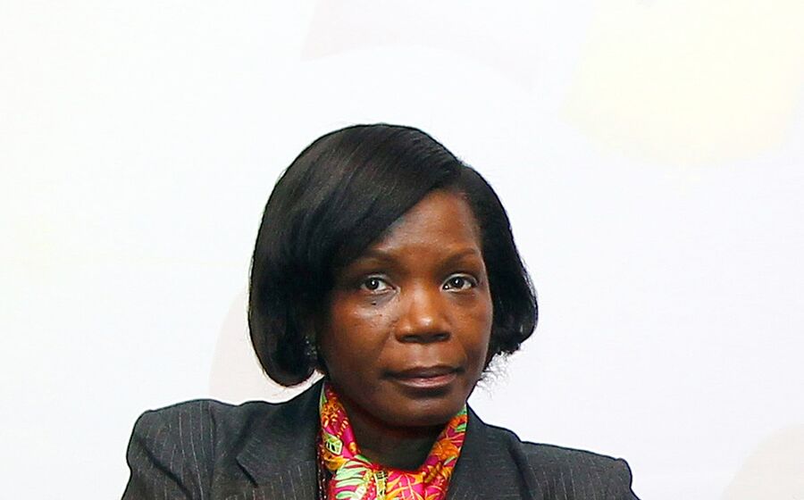 24-11-2015_18_43_27 francisca van dunem