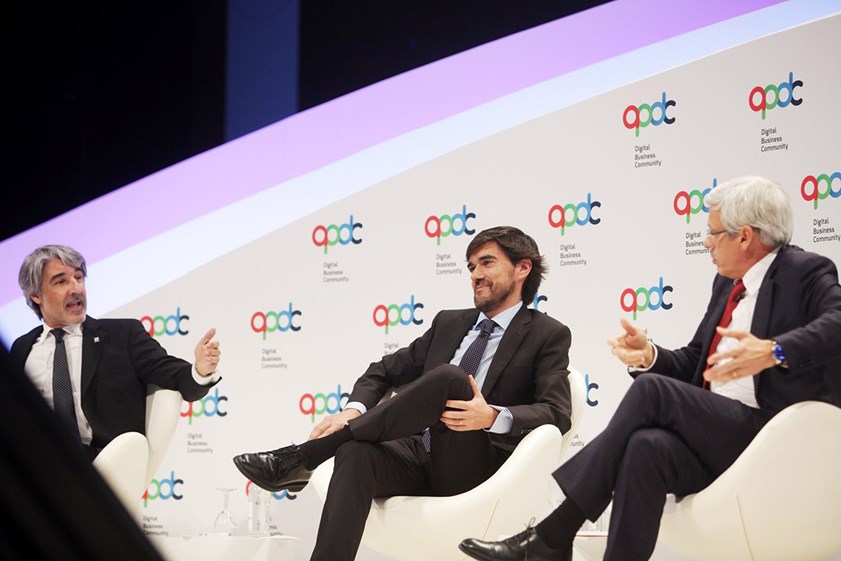 O debate do Estado da Nação das telecomunicações com o presidente da PT Portugal, Paulo Neves, da Nos, Miguel Almeida, e da Vodafone, Mário Vaz.