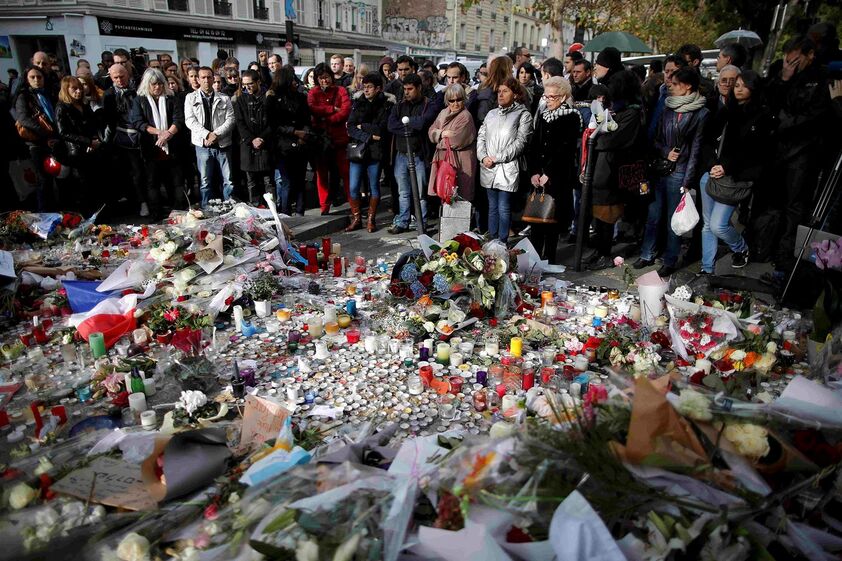 Paris minuto de silêncio
