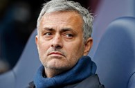 José Mourinho: Uma série de resultados negativos levaram ao despedimento do 'special one'. Saiu do Chelsea, mas poderá continuar a treinar em Inglaterra.