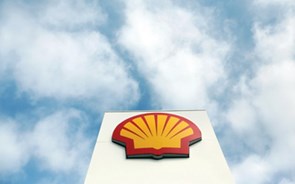 Shell encaixa 6.860 milhões com venda de areias betuminosas no Canadá