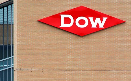 Fusão da Dow Chemical com Dupont parada em Bruxelas