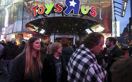 Loja mítica da Toy’s R Us na Times Square fecha portas esta quarta-feira