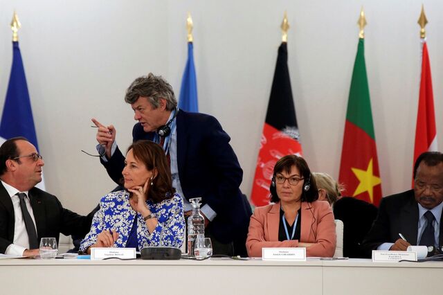 Cimeira de Paris aprova projecto de acordo para combate às alterações climáticas a assinar sexta-feira 