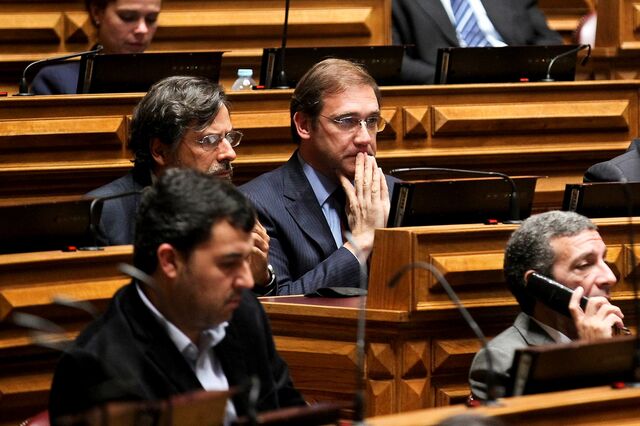 Passos vê Costa a minar 'confiança dos investidores externos'