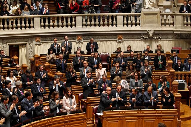 Um ano das legislativas: o dia em que o muro começou a cair