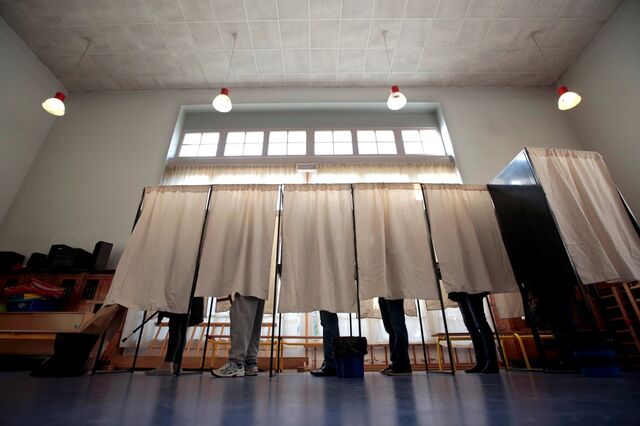 Mais de 50% dos franceses votaram até às 17:00