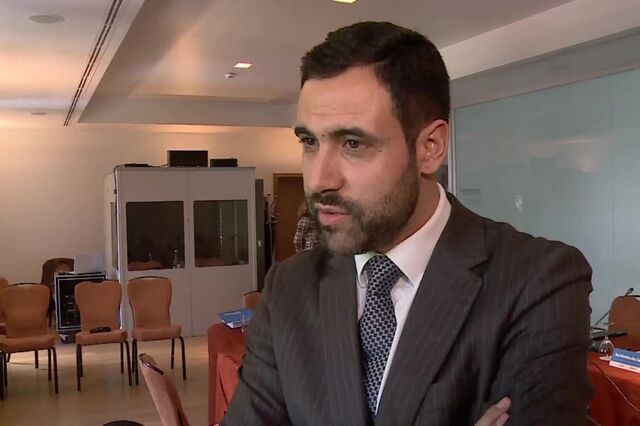 Como enfrentam os bancos menores as mesmas exigências de risco dos grandes?