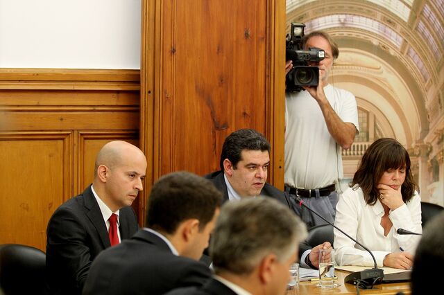 Governo só admite propostas da esquerda se não agravarem défice