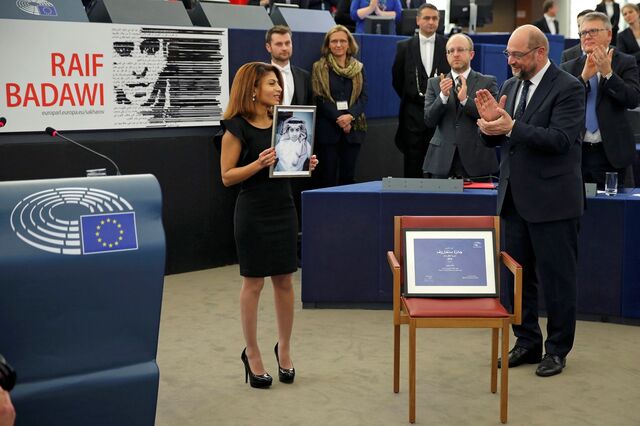 Cadeira vazia na entrega do prémio Sakharov a Raif Badawi