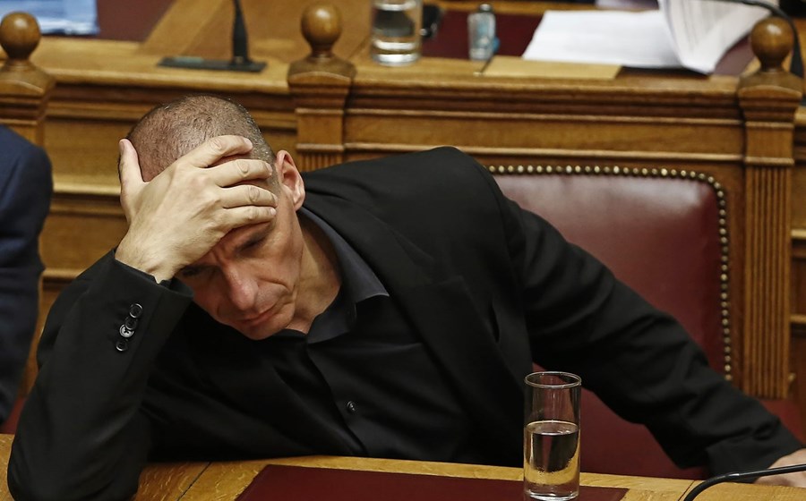 Yanis Varoufakis, antigo ministro das finanças da Grécia, no Parlamento grego em Atenas.