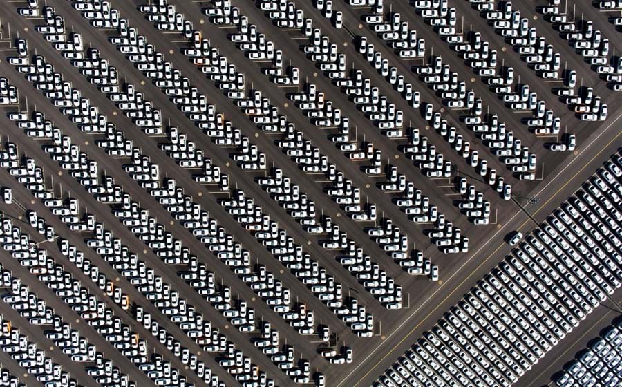 Veículos Hyundai estacionados num centro de entrega da fábrica da marca em Asan, na Coreia do Sul.