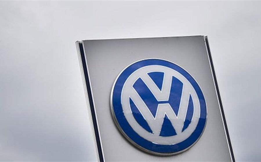 BLOOMBERG TV - VW Loses Most Market Share in Europe Since Scandal Broke