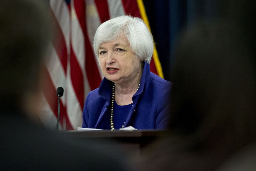 Mario Draghi Janet Yellen