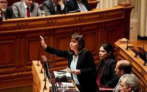 Catarina Martins insiste na discussão do descongelamento de salários na função pública