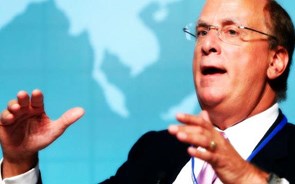 CEO da BlackRock diz aos empresários que há mais vida além dos lucros