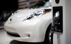 Vendas de carros eléctricos com melhor ano de sempre