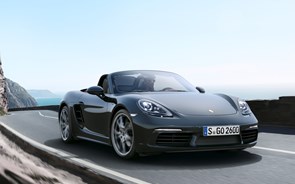 Novo Porsche 718 Boxster mais potente com novo quatro cilindros turbo