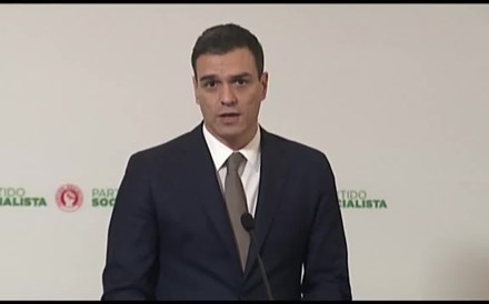 Pedro Sánchez quer fazer como Costa e convocar 'forças progressistas' de Espanha