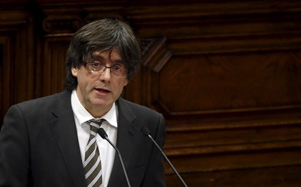 Puigdemont e quatro ex-conselheiros entregam-se à polícia belga