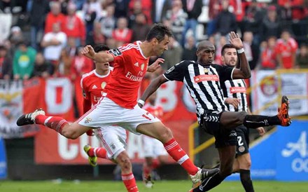 Totta entra no futebol à custa do Banif