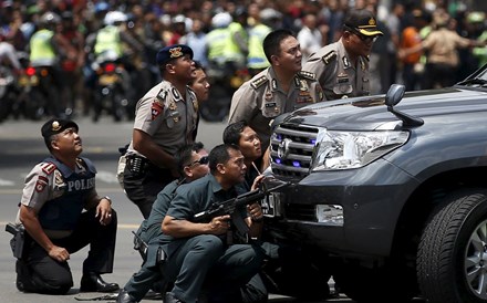 Atentados em Jacarta reivindicados pelo auto-proclamado Estado Islâmico