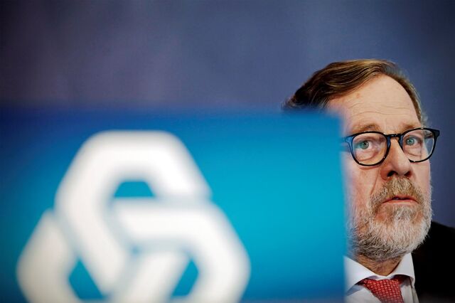 Actual gestão da  Caixa pode ter de  ficar mais uns dias