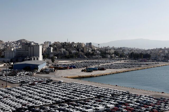 Grécia cede à China 67% do porto do Pireu até 2052