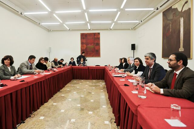 Governo terá maioria nas comissões que vão avaliar os precários 