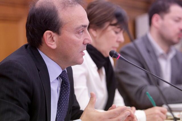 Contribuintes mais ricos pagaram 29,8% de IRS em 2014