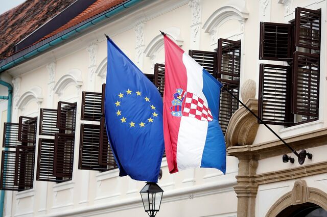Bruxelas recomenda entrada da Croácia na zona euro a 1 de janeiro de 2023