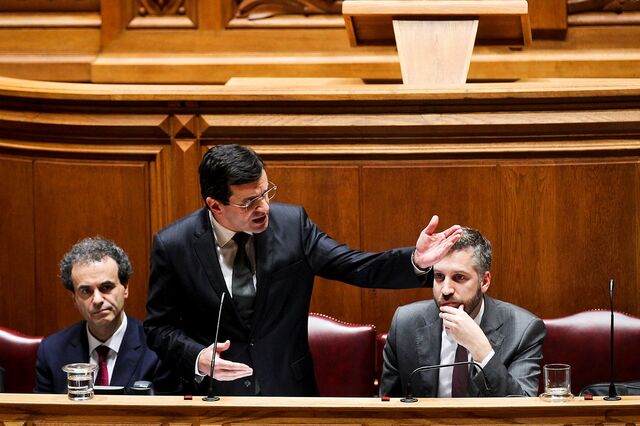 Governo admite alargar ADSE a cônjuges   