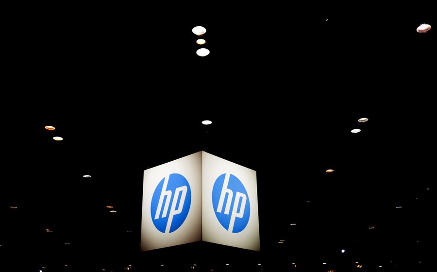 HP, 85 mil postos de trabalho. A tecnológica americana avançou com planos para despedir 85 mil trabalhadores ao longo de 2015. Os despedimentos foram anunciados em dois anúncios, integrados no plano da empresa para cortar os seus custos anuais em 2,7 mil milhões de dólares.