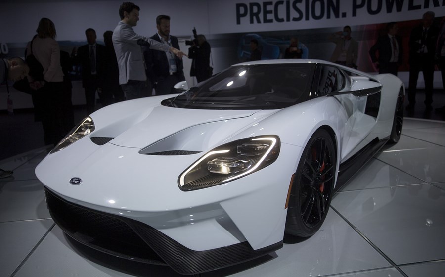 Ford GT: a Forbes descreve-o como o 'sexo bruto', ideal para os amantes da grande velocidade. 