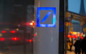 'Insider trading' dá pena recorde a ex-corretor do Deutsche Bank