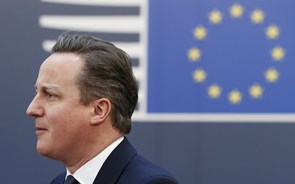 Cameron tem 'dúvidas' sobre nova lei do Brexit de Johnson