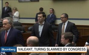Shkreli chama 'imbecis' a congressistas norte-americanos
