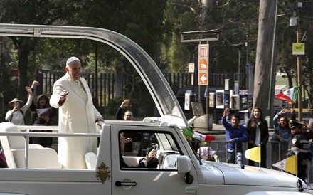 Papa Francisco diz que Donald Trump 'não é cristão'